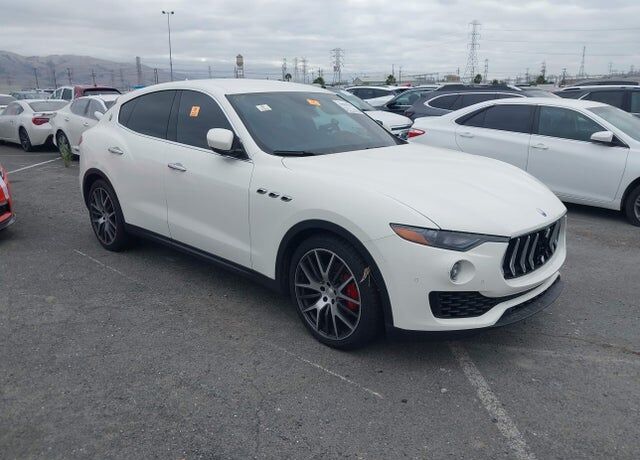 2017 MASERATI Levante