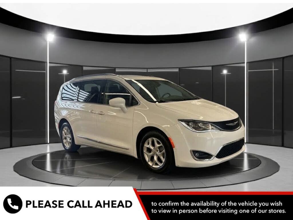 2020 CHRYSLER Pacifica