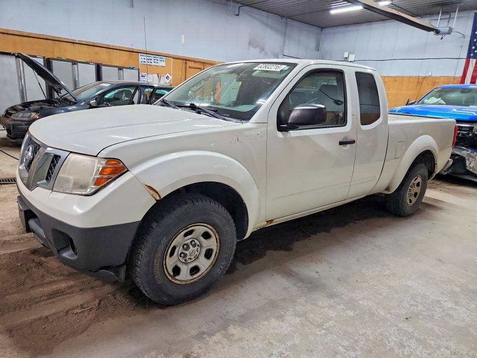 2015 NISSAN Frontier