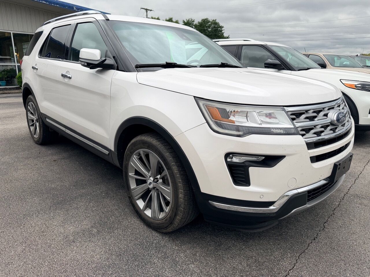2018 FORD Explorer