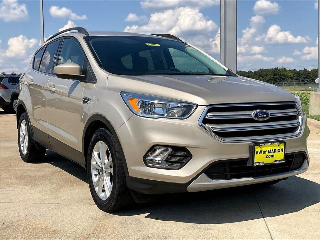 2018 FORD Escape