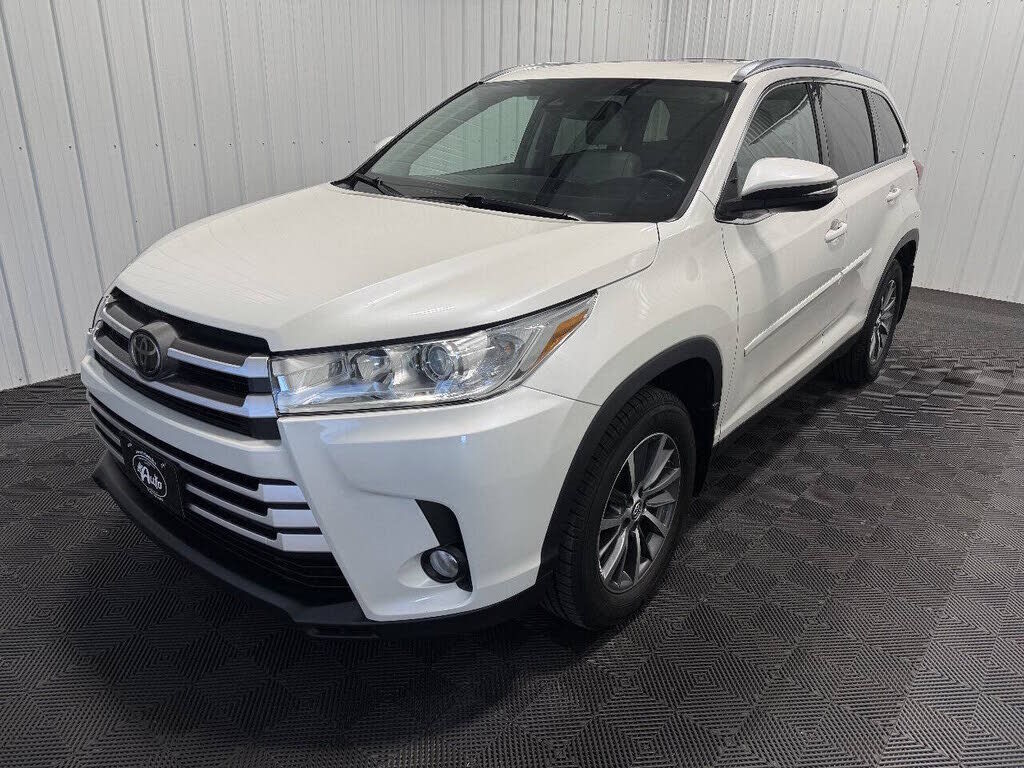 2019 TOYOTA Highlander