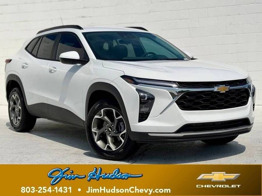2026 CHEVROLET Trax