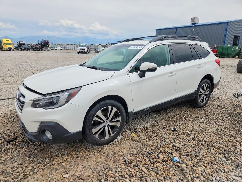 2018 SUBARU Outback