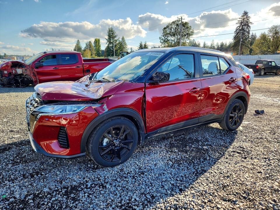 2023 NISSAN Kicks