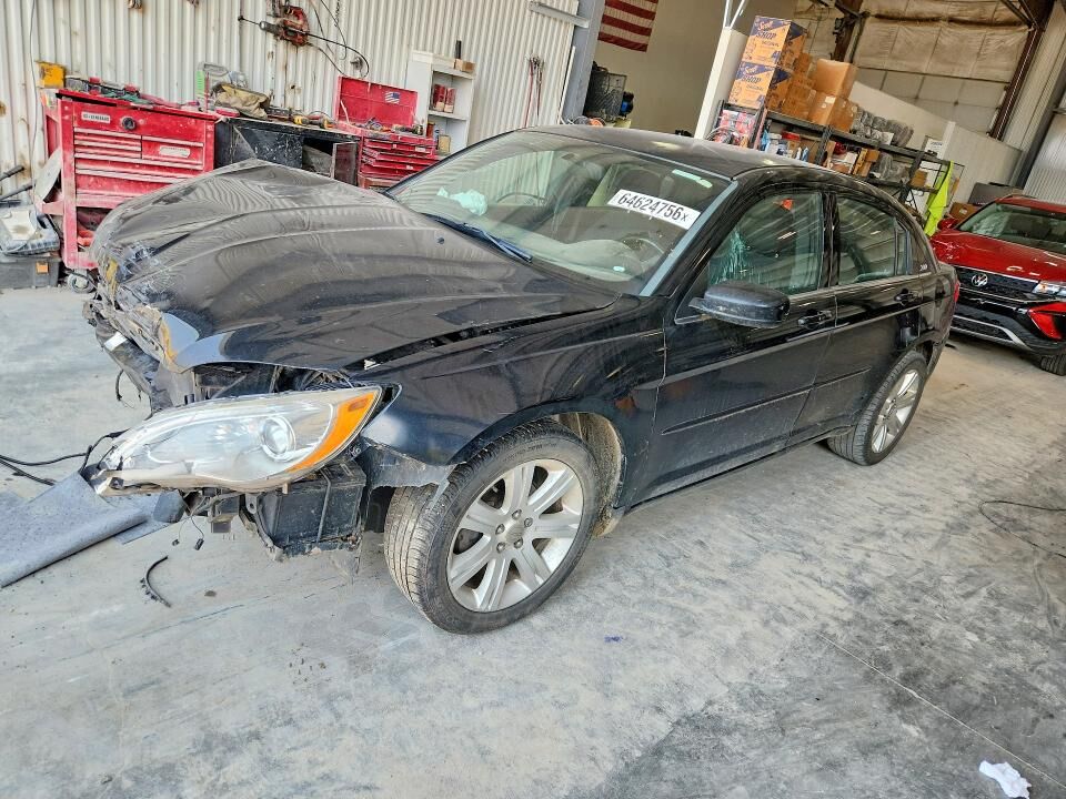 2013 CHRYSLER 200