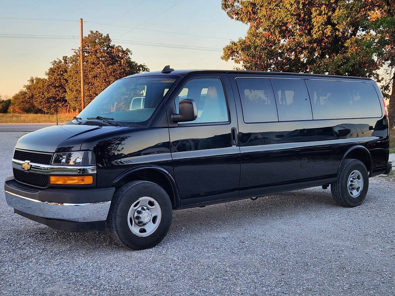 2020 CHEVROLET Express