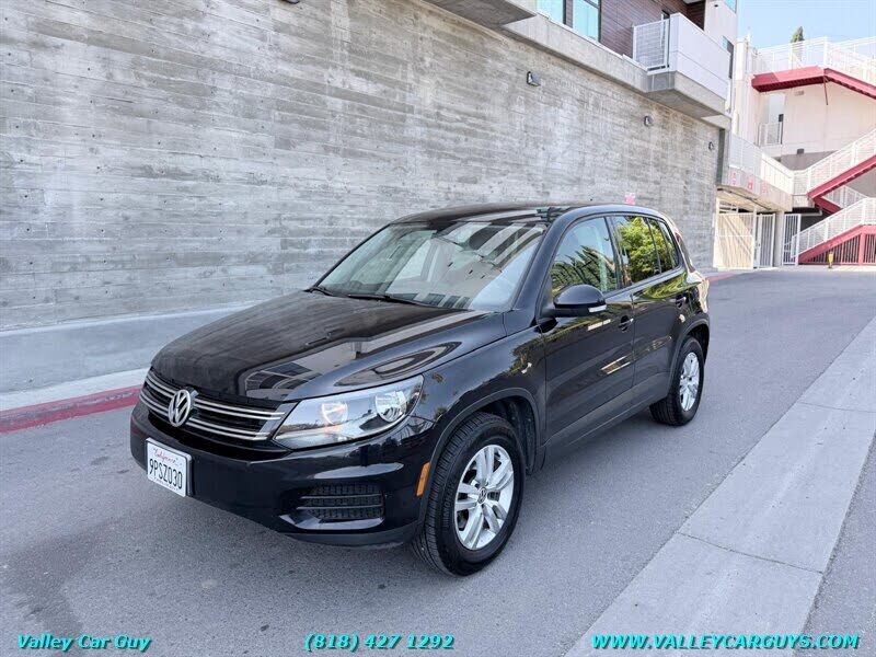2012 VOLKSWAGEN Tiguan
