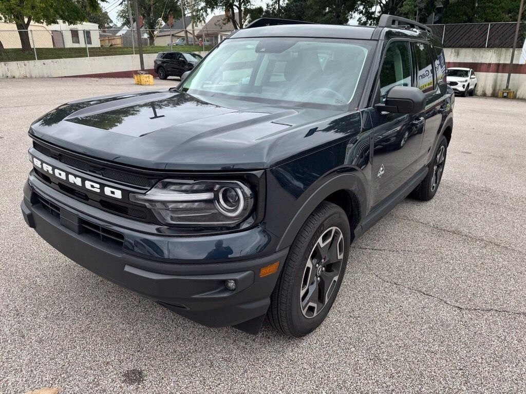 2023 FORD Bronco