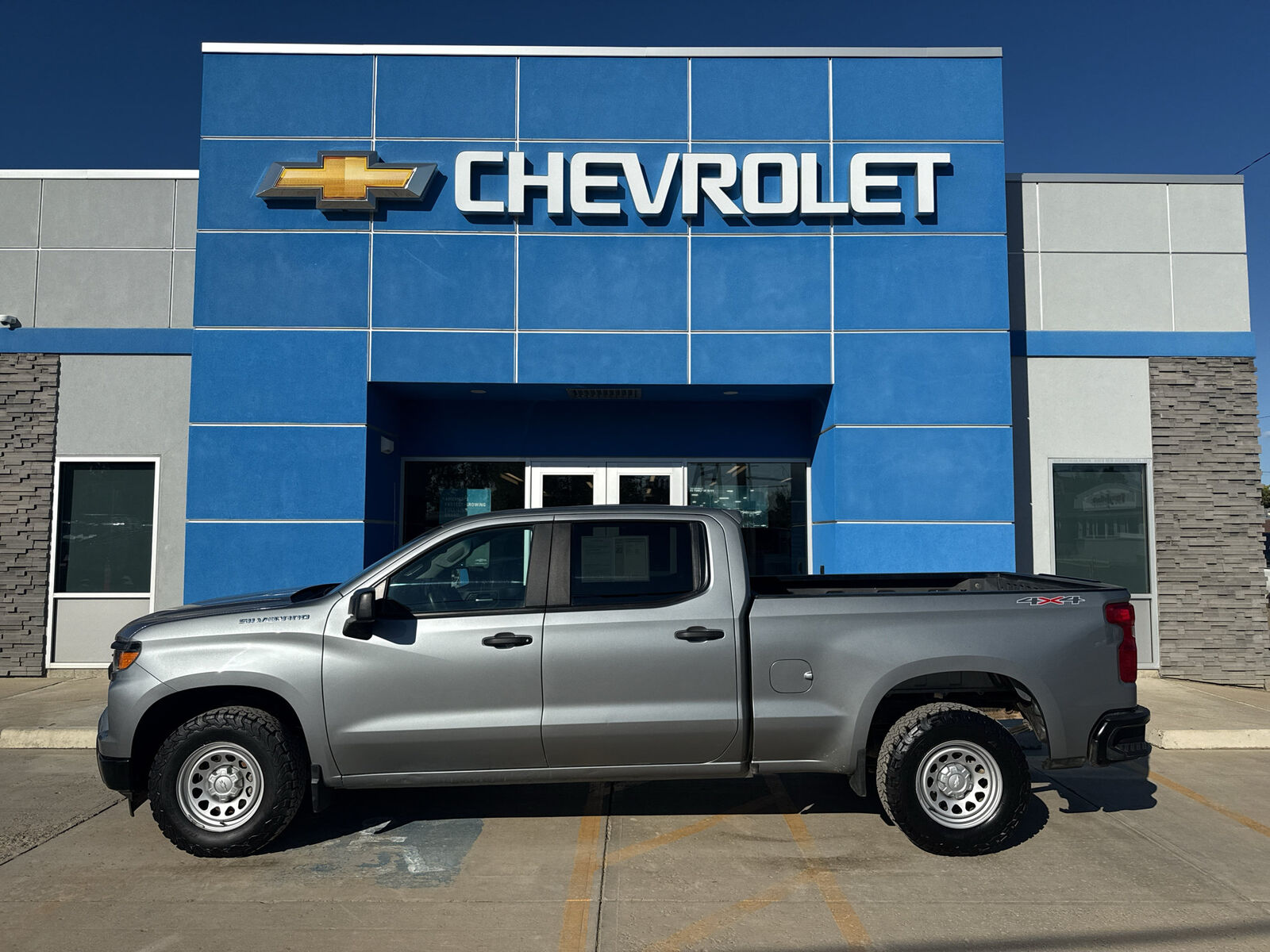 2023 CHEVROLET Silverado