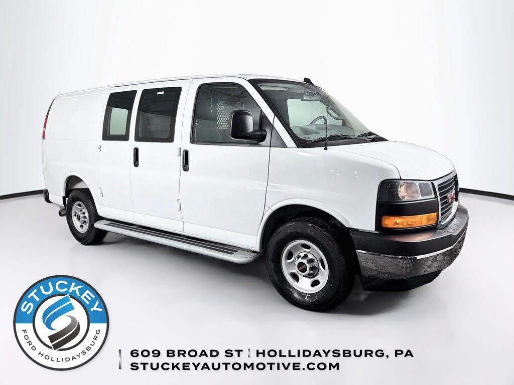 2025 GMC Savana