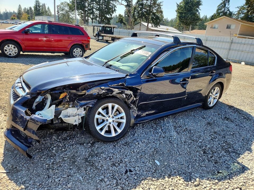 2013 SUBARU Legacy
