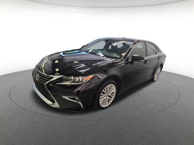 2016 LEXUS ES