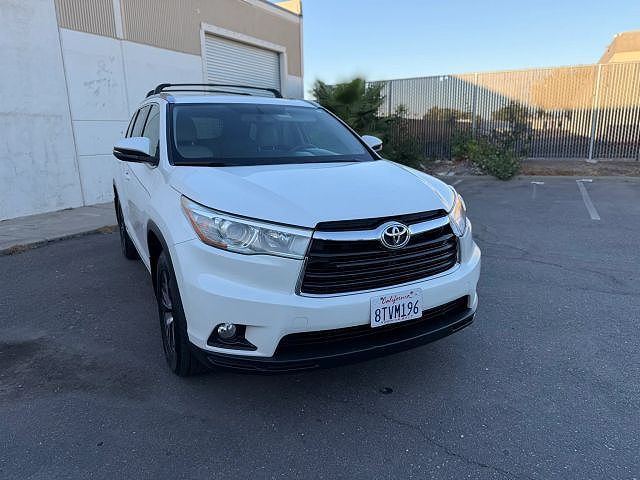 2016 TOYOTA Highlander