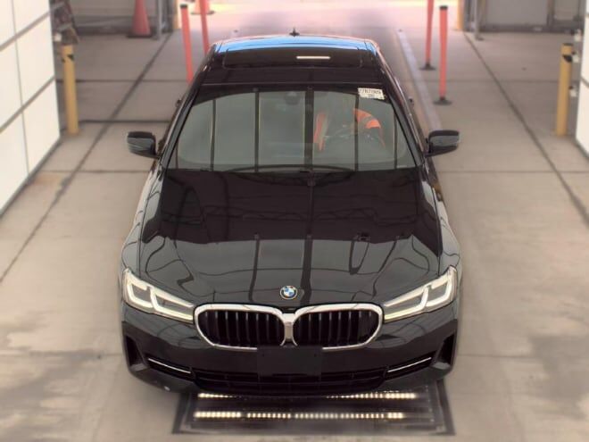 2021 BMW 530i