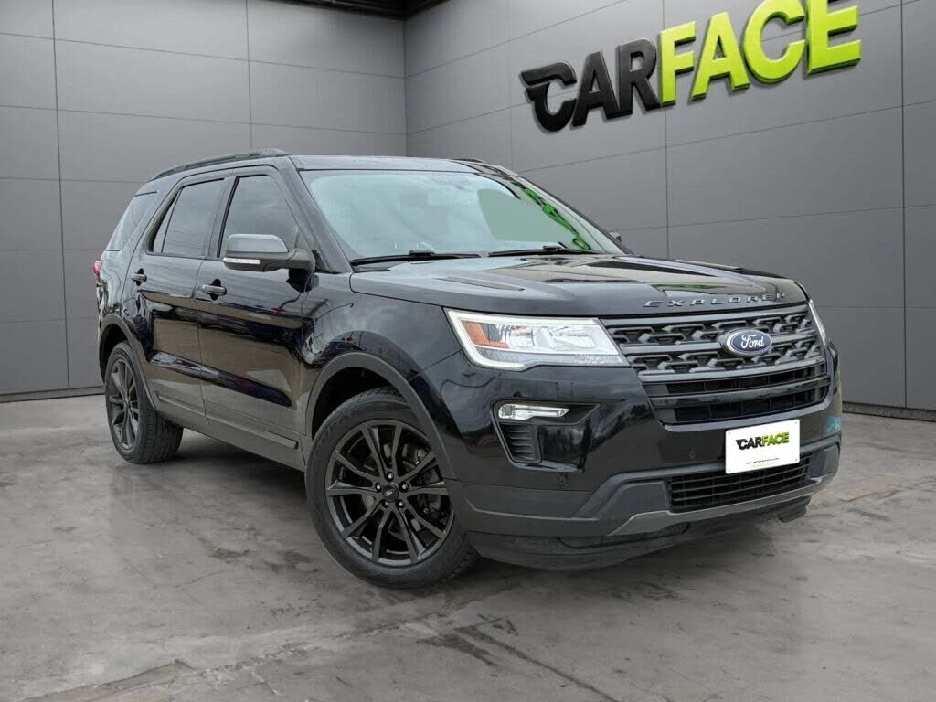 2019 FORD Explorer