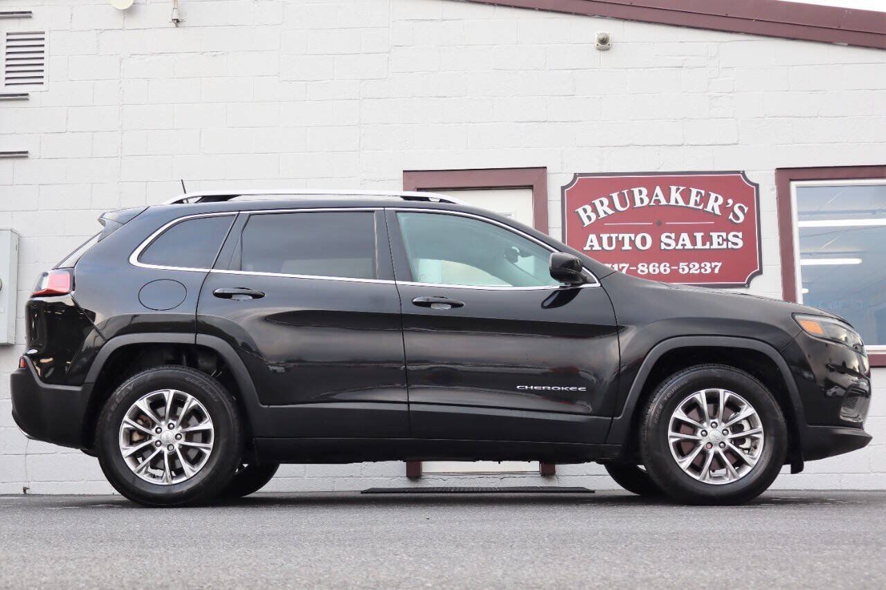 2021 JEEP Cherokee