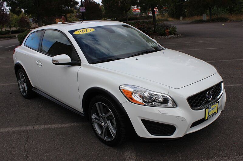 2013 VOLVO C30