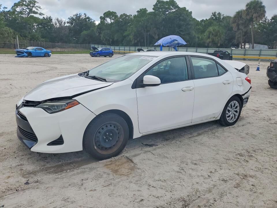 2017 TOYOTA Corolla