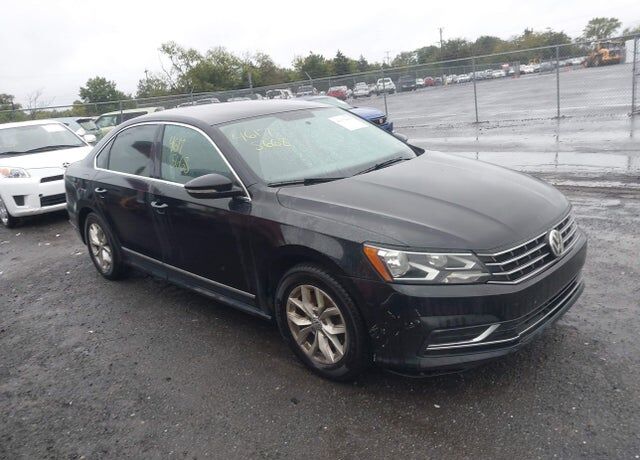2017 VOLKSWAGEN Passat