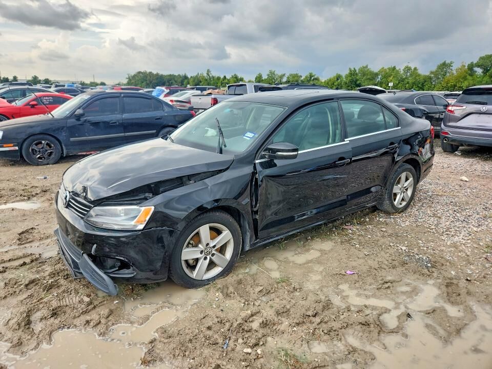 2013 VOLKSWAGEN Jetta