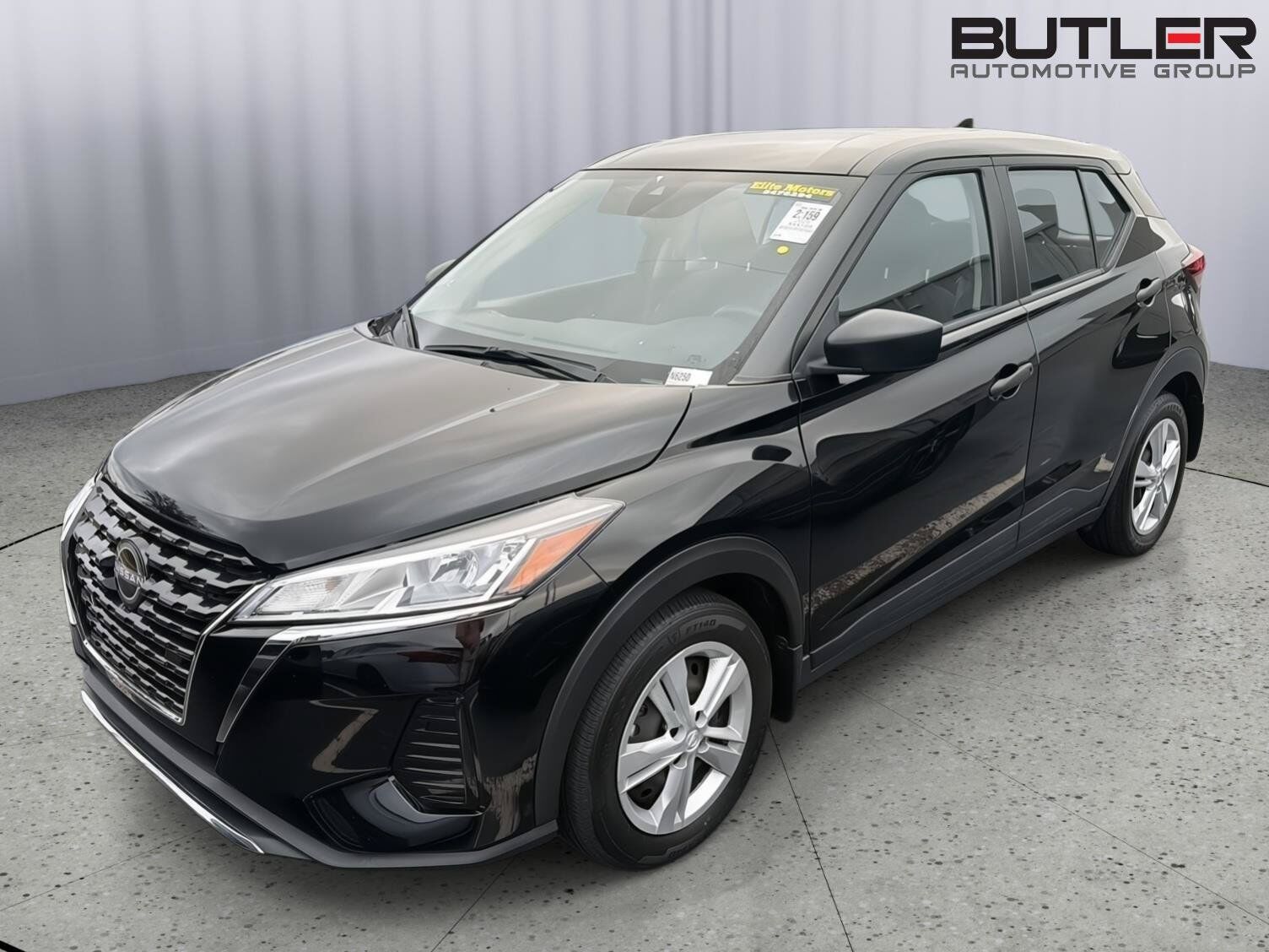 2024 NISSAN Kicks