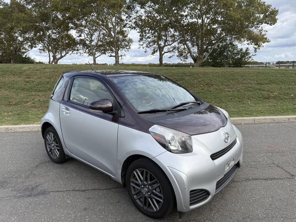 2014 TOYOTA Scion