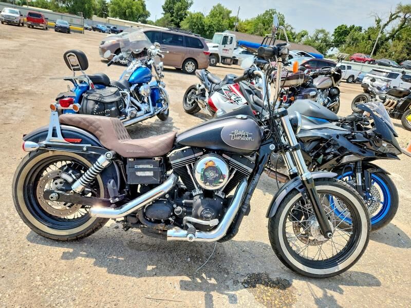 2017 HARLEY DAVIDSON FXDB103 / Dyna Street Bob