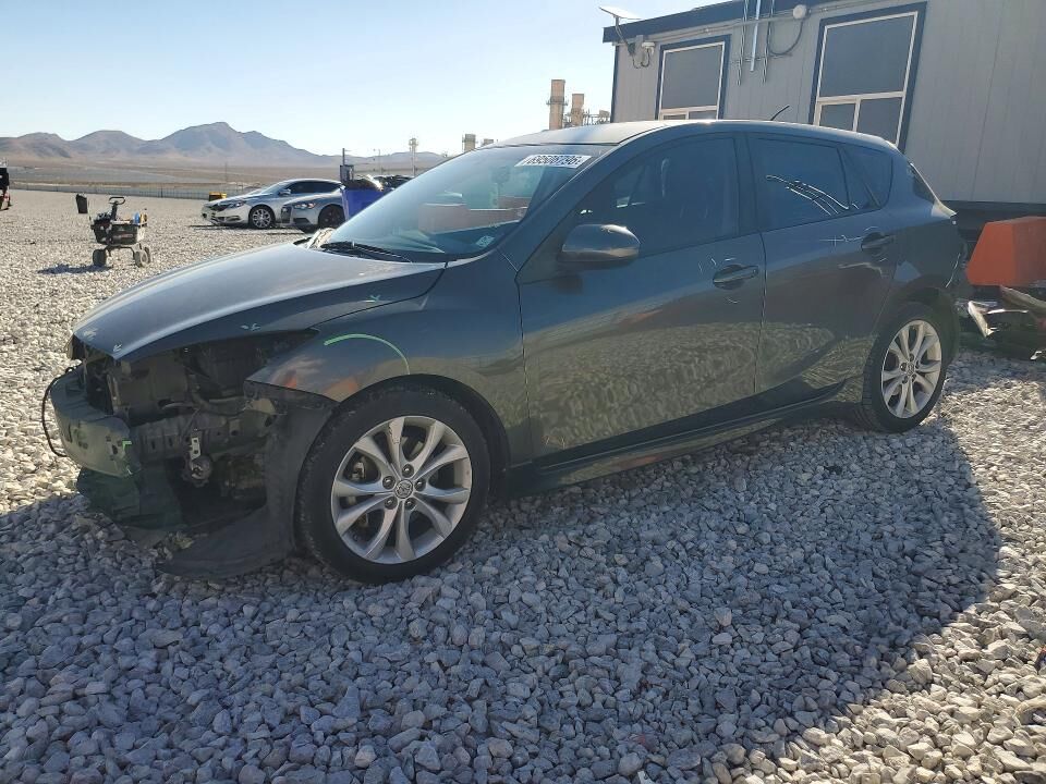 2011 MAZDA Mazda3