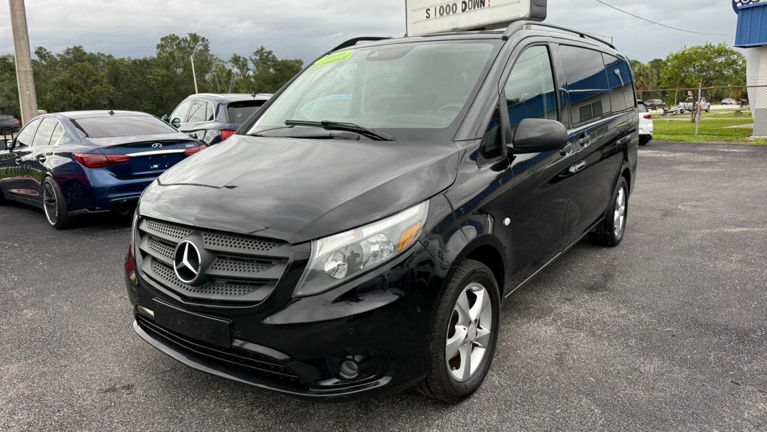 2016 Mercedes-Benz METRIS