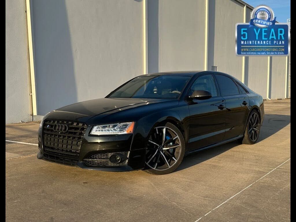 2017 AUDI S8