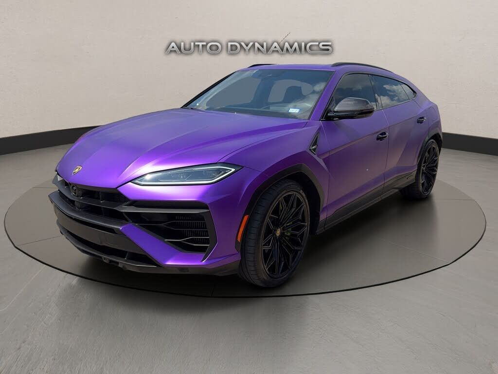 2025 LAMBORGHINI URUS