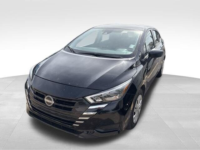 2025 NISSAN Versa