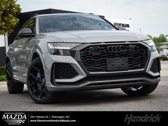 2022 AUDI RS Q8