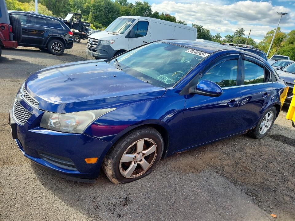 2013 CHEVROLET Cruze