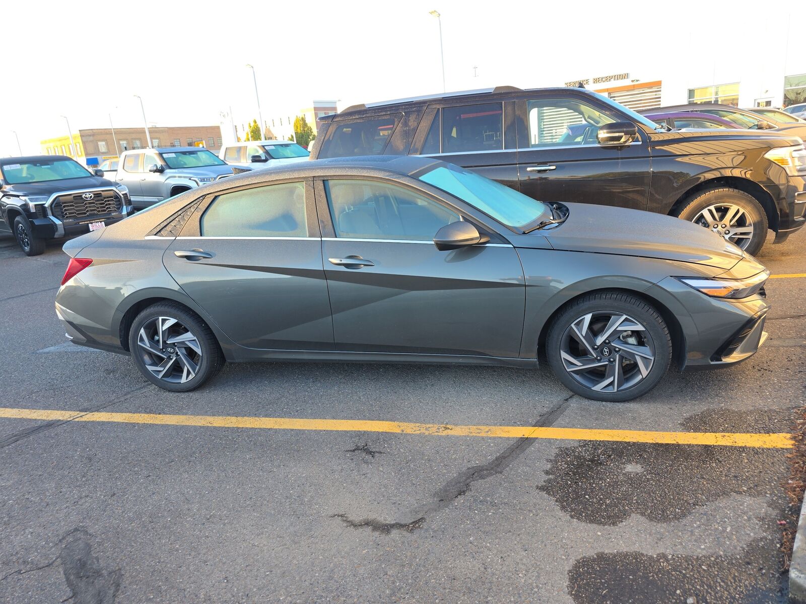 2025 HYUNDAI Elantra