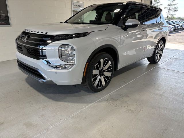 2026 MITSUBISHI Outlander