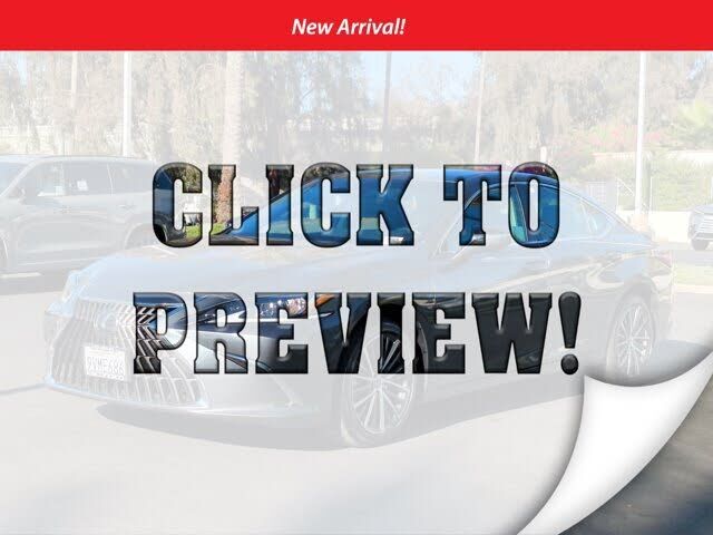 2025 LEXUS ES