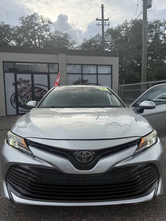 2018 TOYOTA Camry