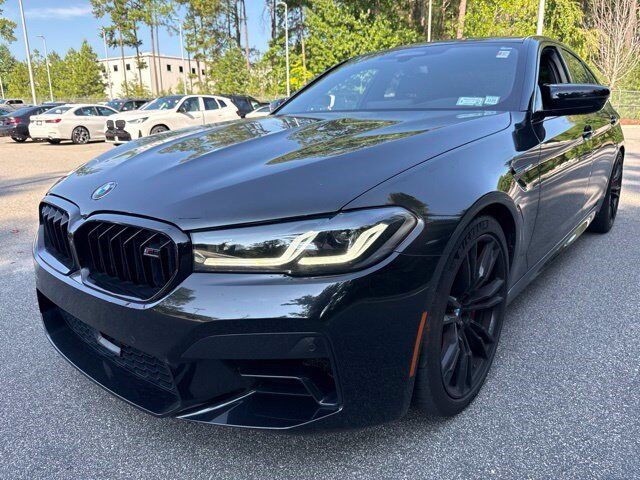 2022 BMW M5