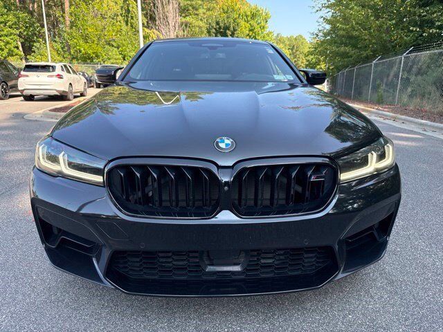 2022 BMW M5