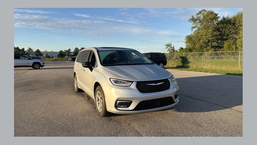 2024 CHRYSLER Pacifica
