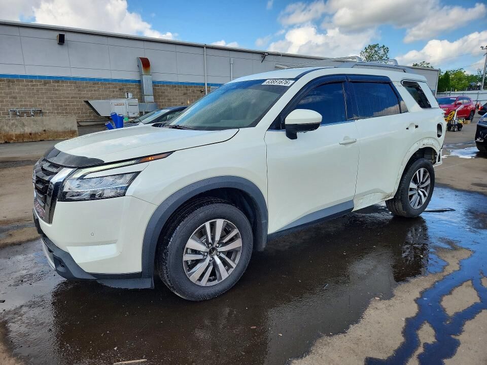 2024 NISSAN Pathfinder