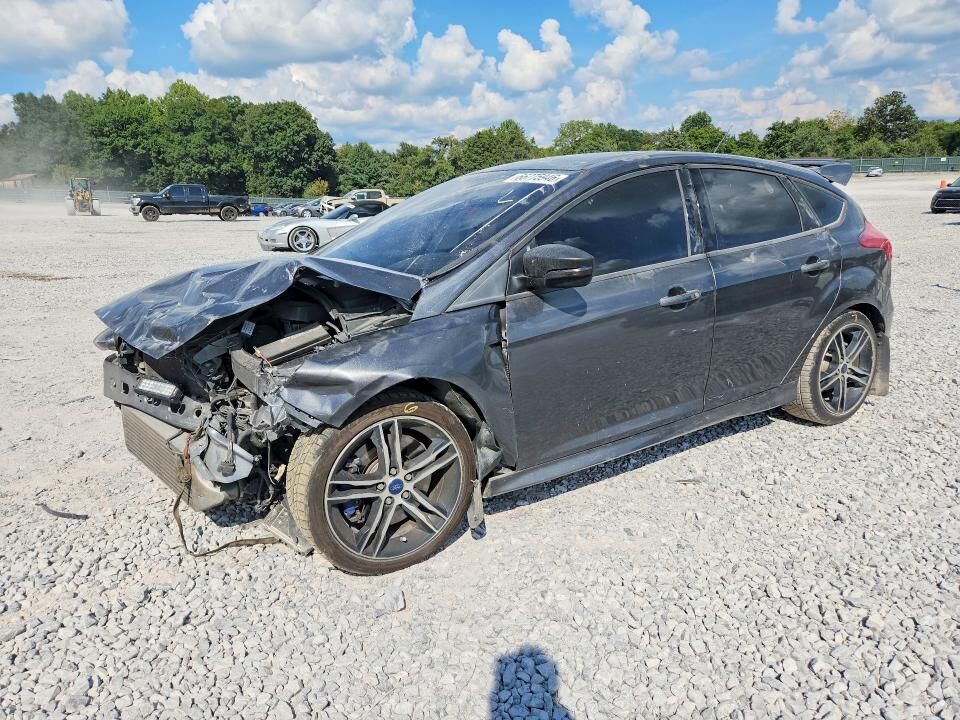2017 FORD Focus