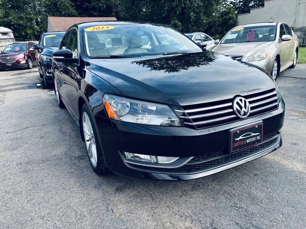 2015 VOLKSWAGEN Passat