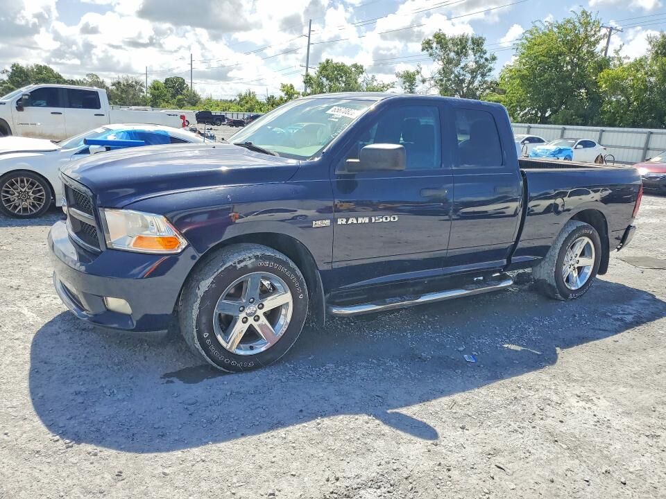 2012 DODGE Ram