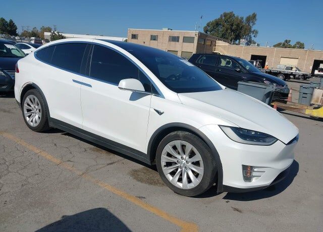 2017 TESLA Model X