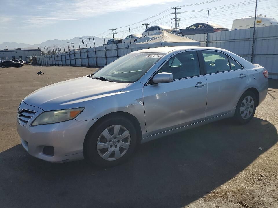 2010 TOYOTA Camry