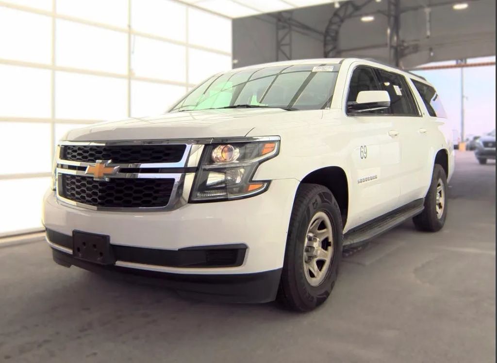 2016 CHEVROLET Suburban