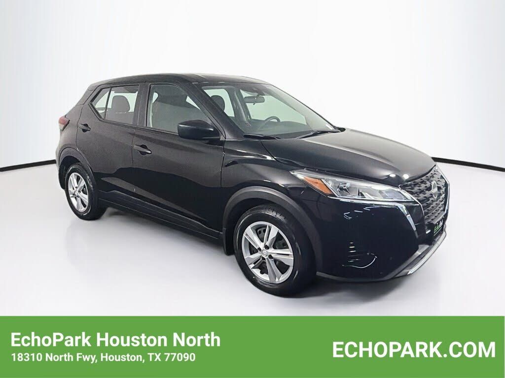 2024 NISSAN Kicks